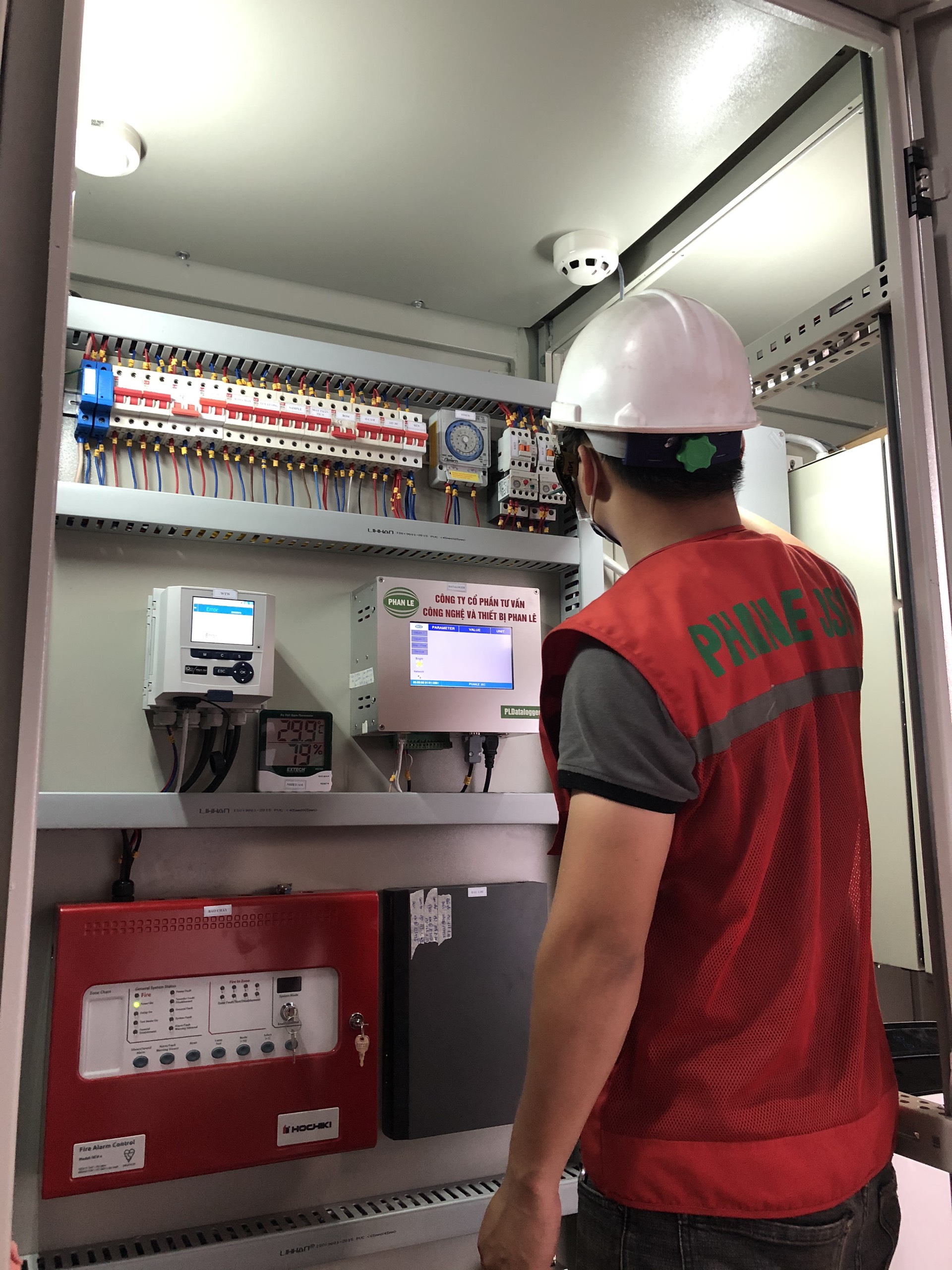 Quan trắc nước thải tự động, liên tục