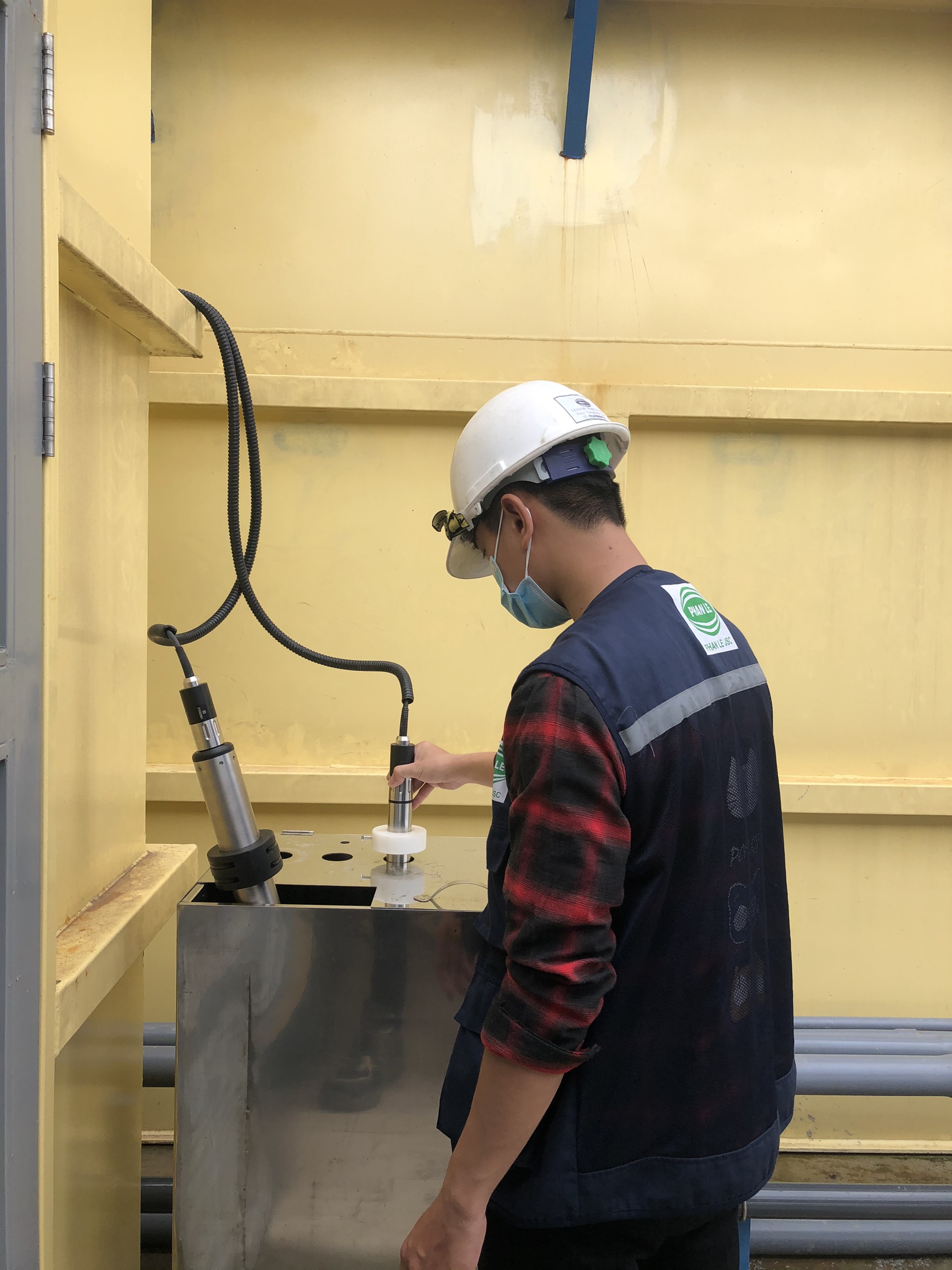 Quan trắc nước thải tự động, liên tục